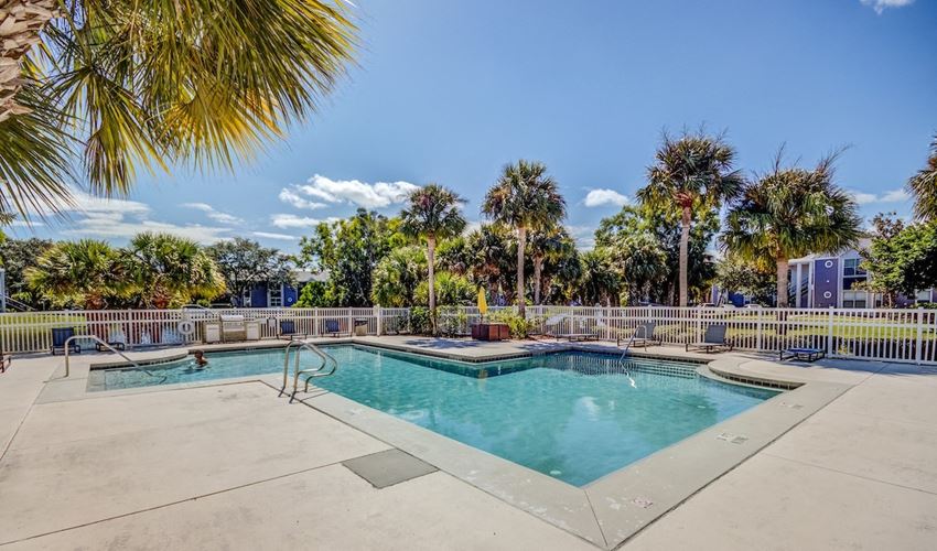 Ocean Pointe - Pool