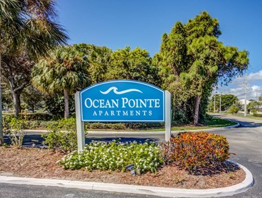 Ocean Pointe - Entrance