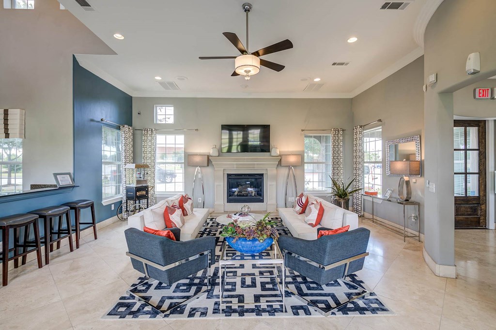 additional photo for property listing at chic digs with room to stretch out in the village 22 car  at Orion Prosper, Prosper, Texas