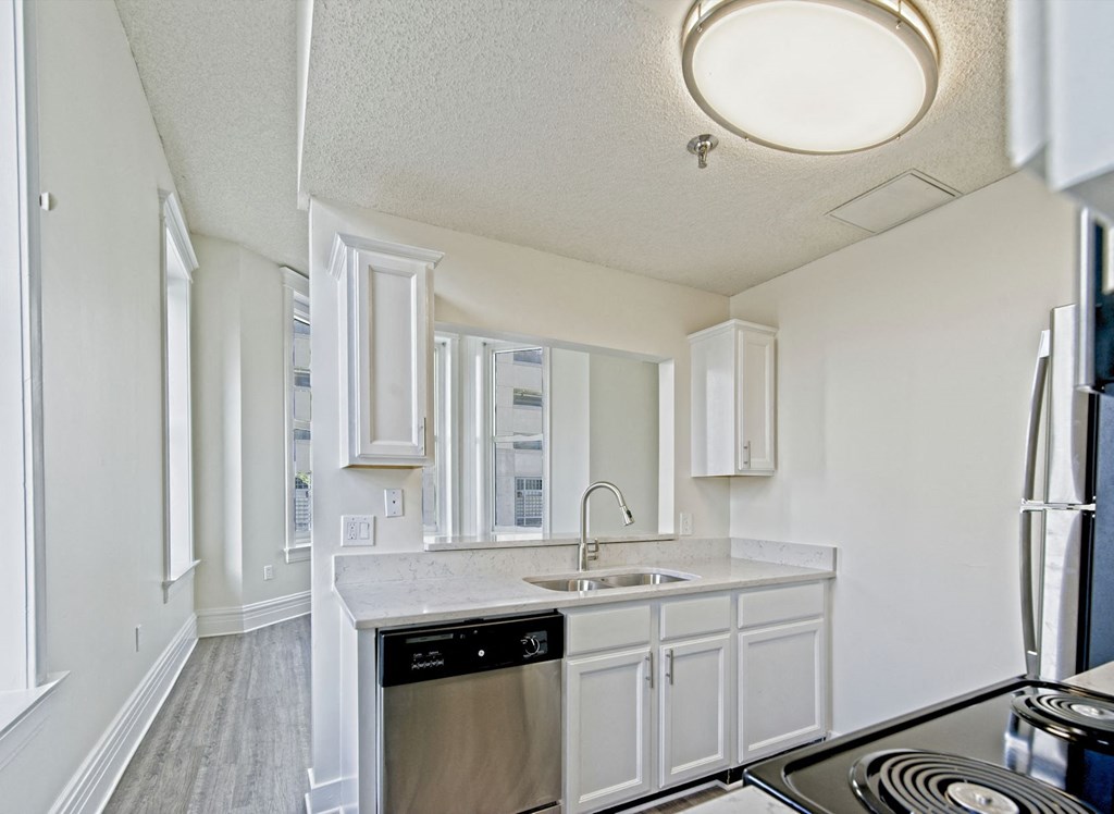 GAYOSO HOUSE KITCHEN