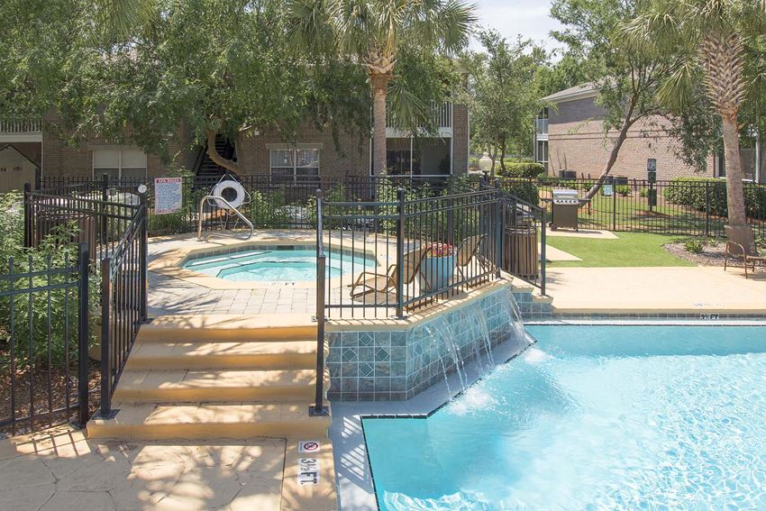 The Reserve pool - Photo Gallery