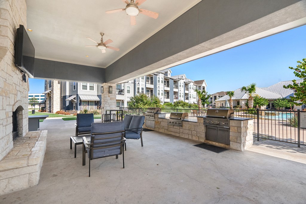 Outdoor Entertainment Lounge at Residence at Midland, Texas