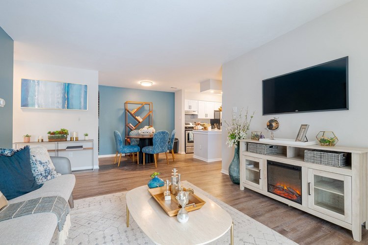 Saddle Ridge Apartments