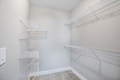 STETSON RIDGE CLOSET