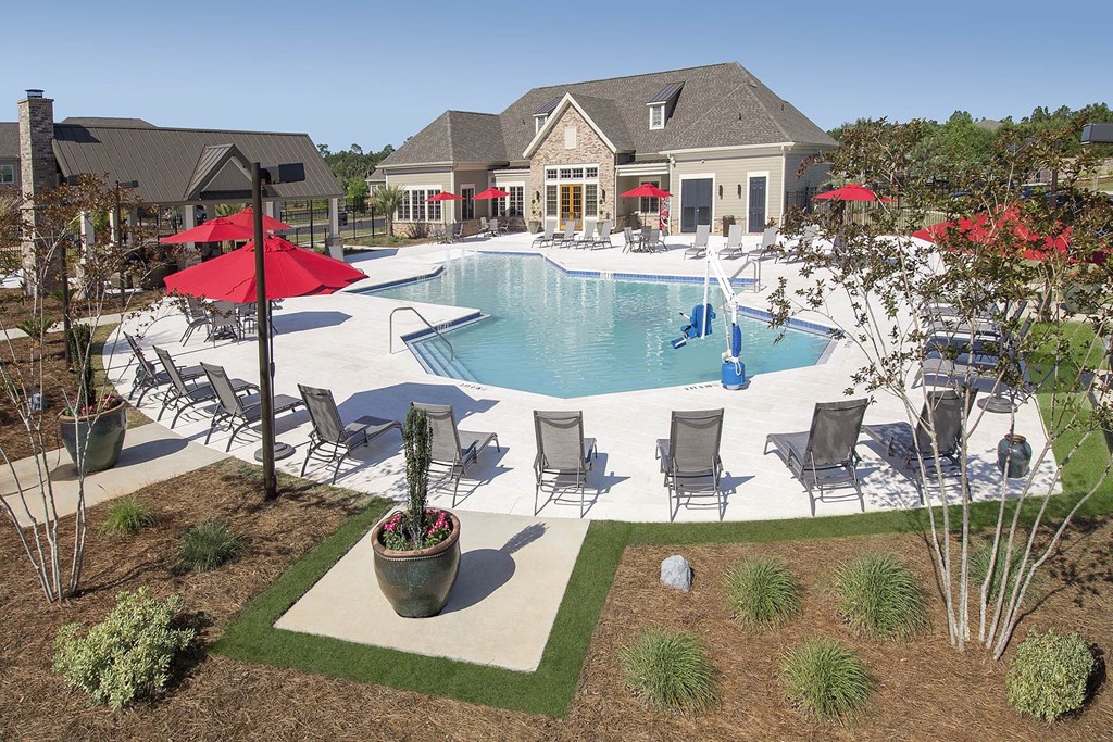 Summit Gulf Breeze Pool