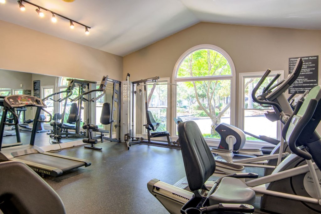 Sutter Lake Apartments Fitness Center