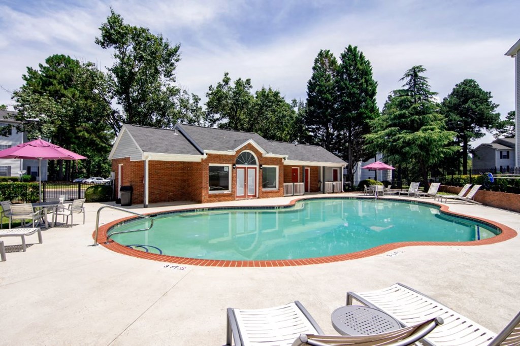 Sutter Lake Apartments Pool