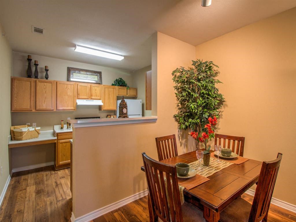 Cedar-Point-kitchen