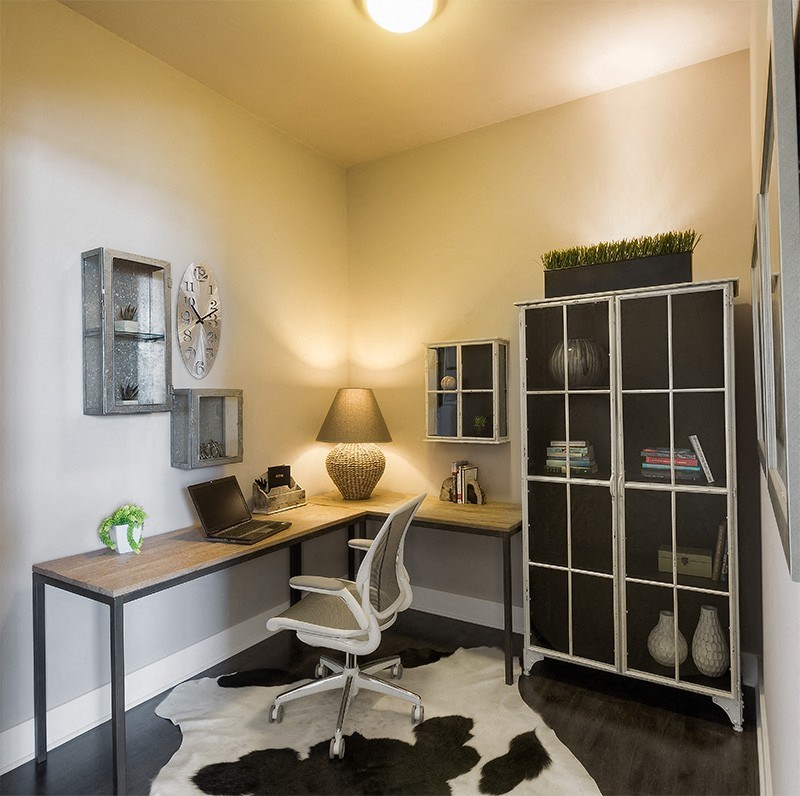 the vue beachwood office with corner desk and bookshelf