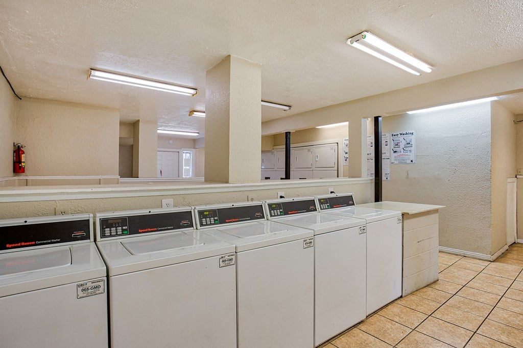 Ventana Ridge Washer Dryer