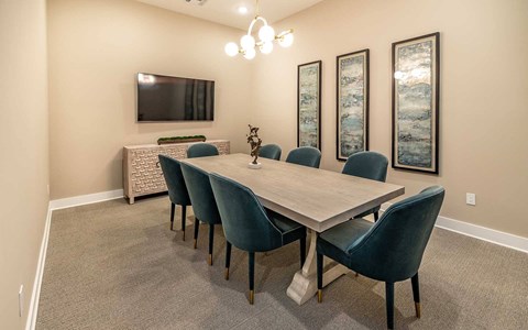 Vintage Brunswick Apartments