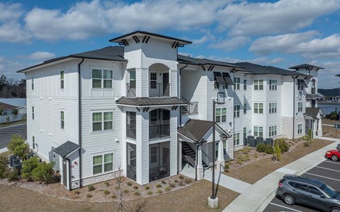 Vintage Brunswick Apartments