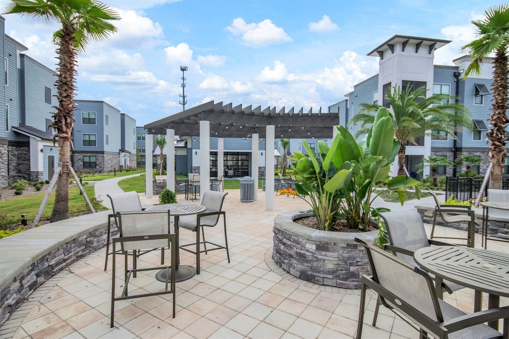 Vintage Winter Park  outdoor patio