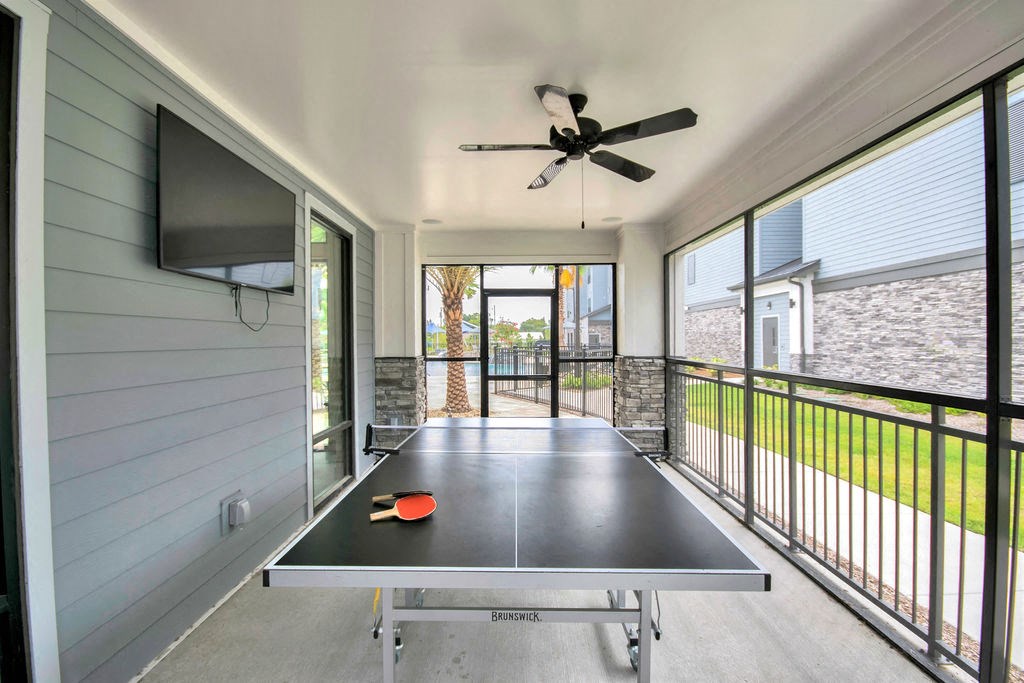 Vintage Winter Park  Ping Pong table