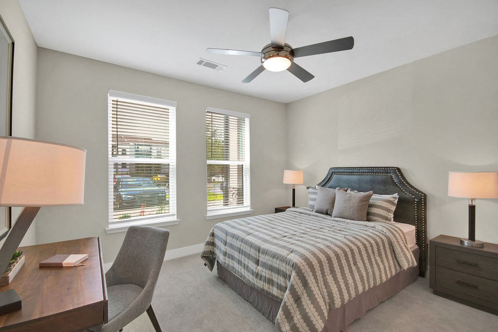 Vintage Winter Park  bedroom