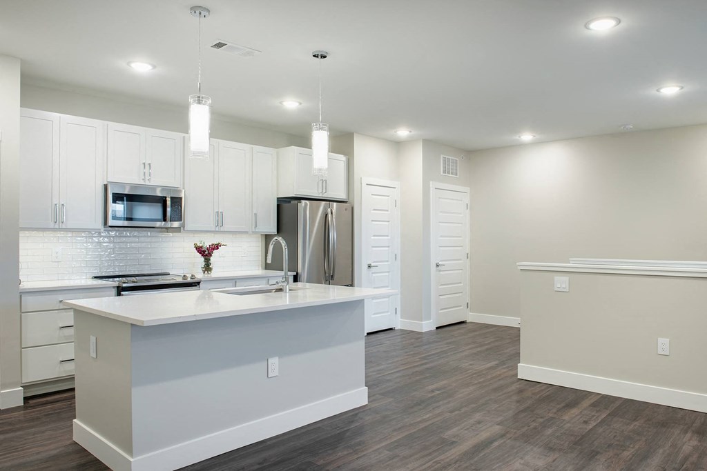 Icon Apartment Homes At Ferguson Farm