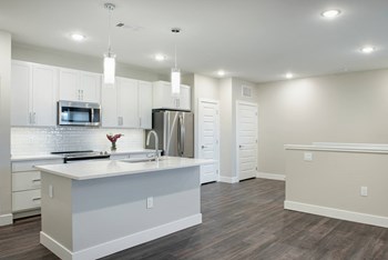 4555 Fallon St. 1-3 Beds Apartment for Rent - Photo Gallery 4