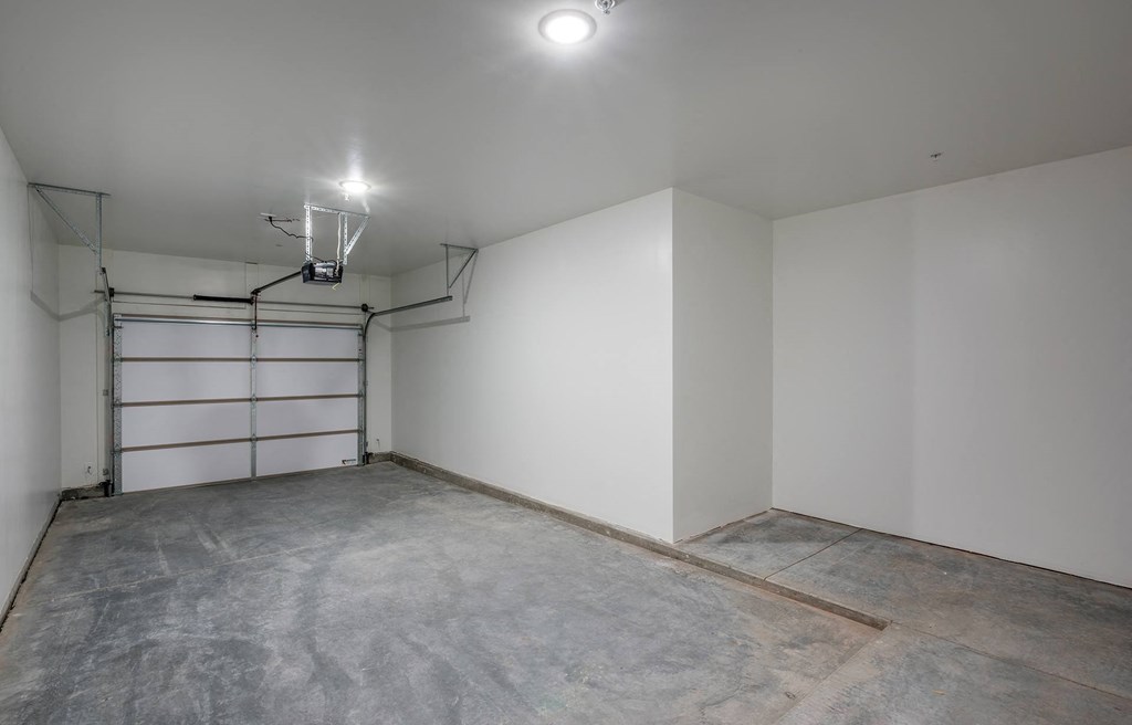 Icon Apartment Homes At Ferguson Farm