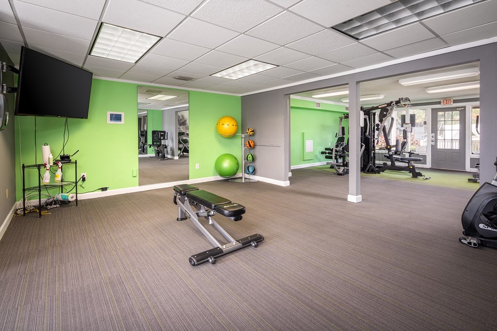 this is a photo of the fitness room in the 653 square foot 1 bedroom apartment at at Waterview at Rocky Point, Florida, 33634
