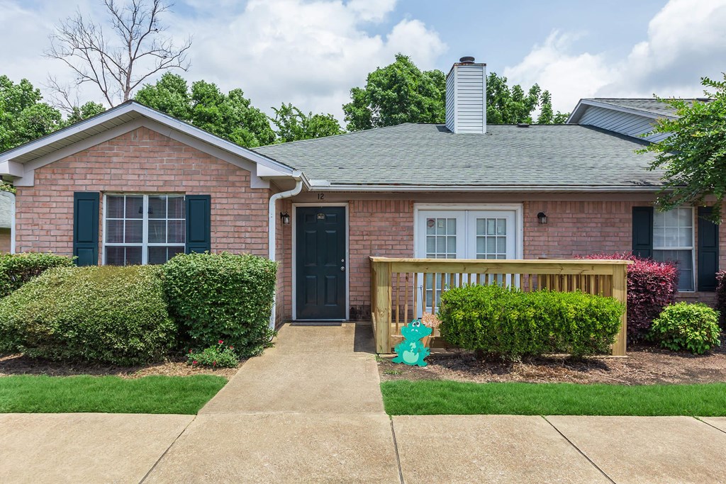 Whispering Oaks Apartments, 1985 Campbell St., Jackson, TN RentCafe