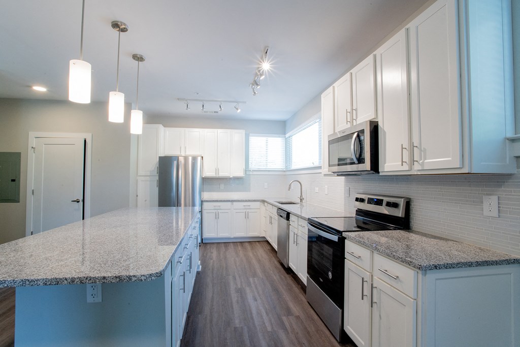 One Hundred Prince  Kitchen