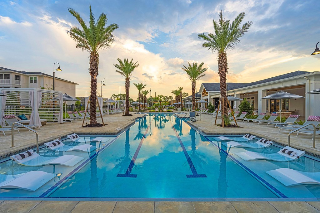 Elevate Navarre - Pool