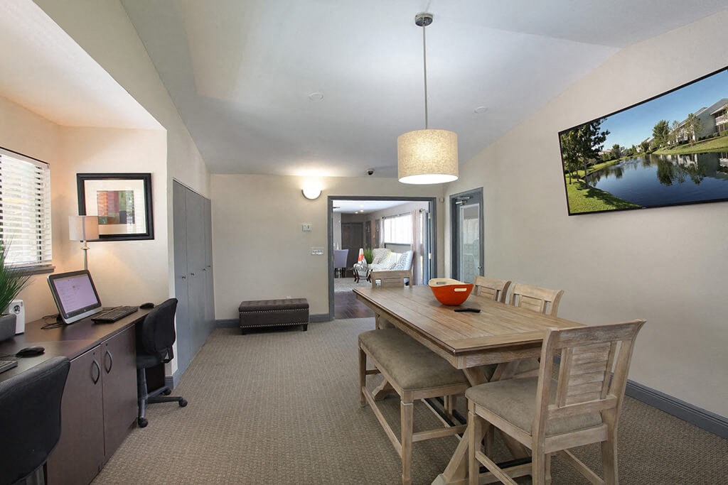 Easily accessible business center to keep your busy life moving forward at Coral Club, Bradenton