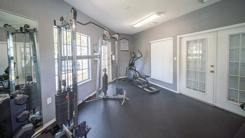the gym at the preserve apartments