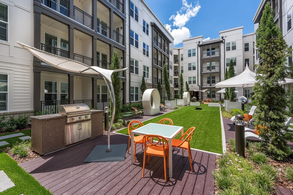 Havana Square Apartments