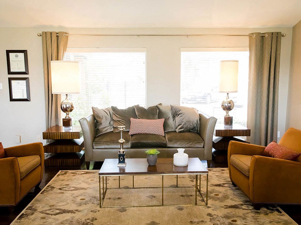 Abundant Natural Light at Hawthorne House, Midland, Texas