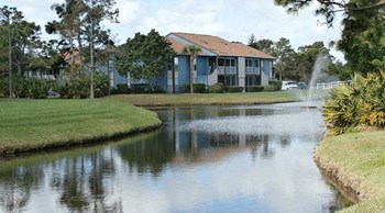 Lake View at Lake in the Woods in Melbourne, FL - Photo Gallery 10