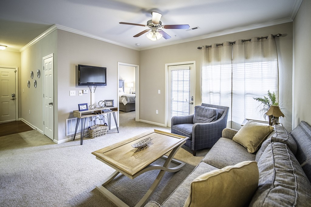 Vintage Creekwood Park living room