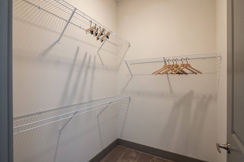 ATLAS AT GERMANTOWN CLOSET