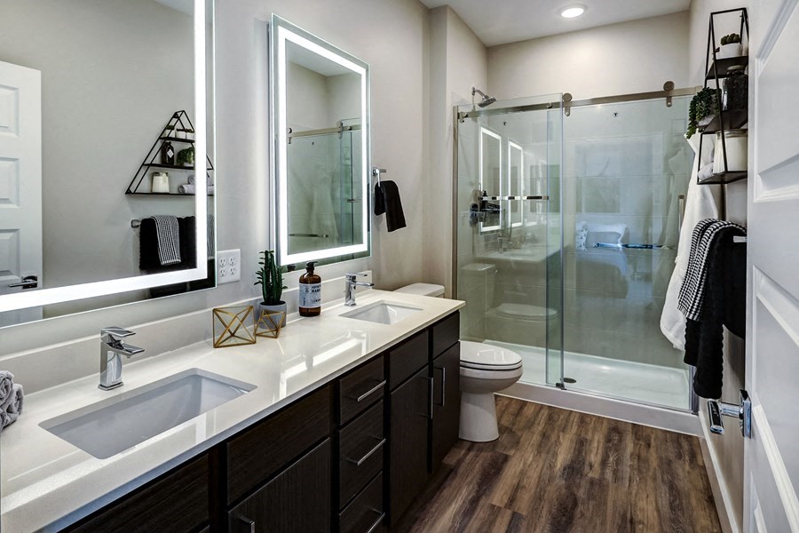 Icon Apartment Homes At Ferguson Farm