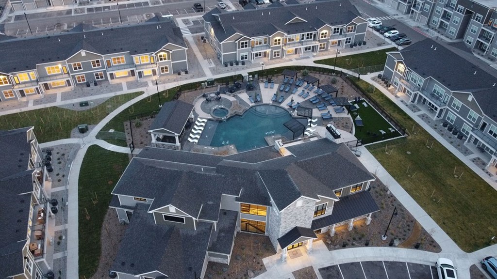 Icon Apartment Homes At Ferguson Farm