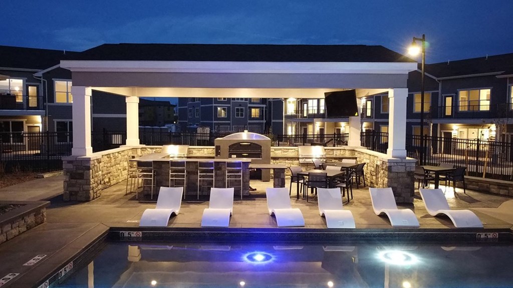 Icon Apartment Homes At Ferguson Farm