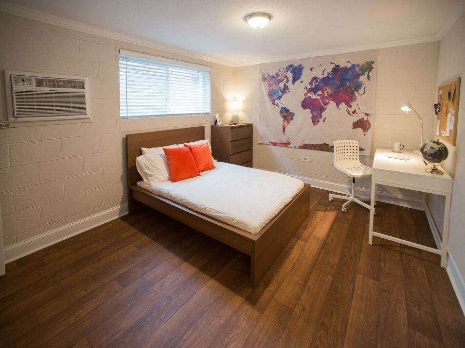 Highland Clinch Living Room