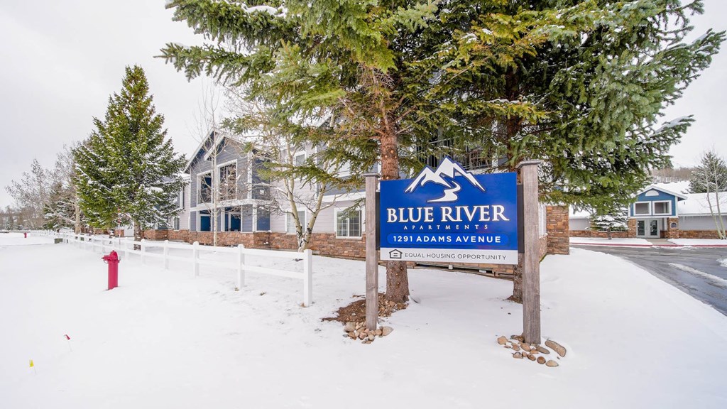 blue river resort during the winter