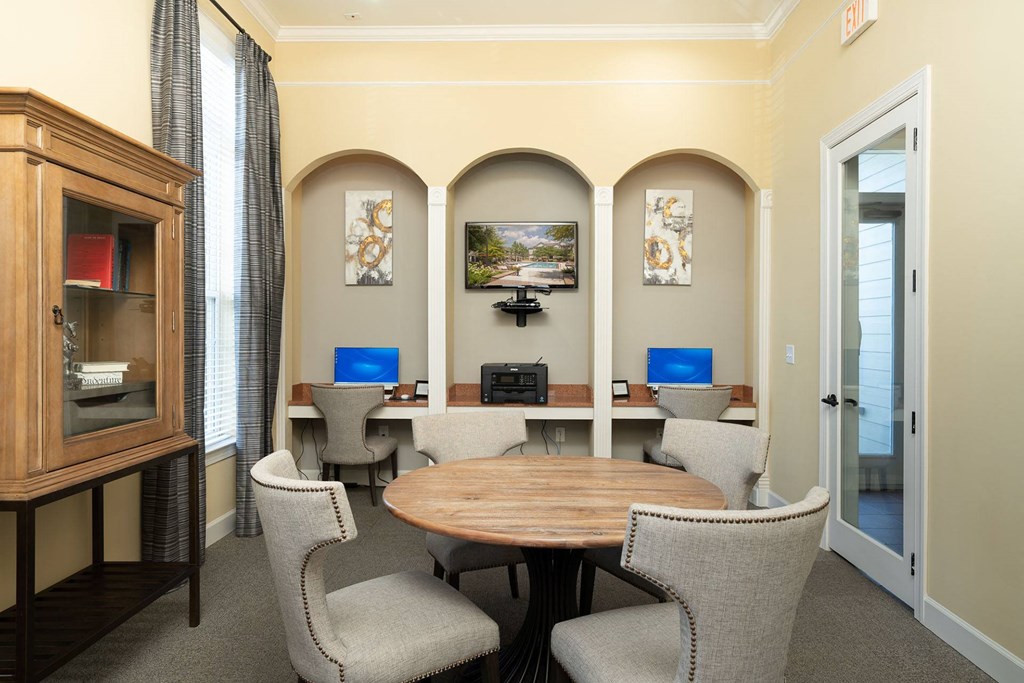 Vintage Creekwood Park Business Center