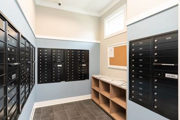 24/7 temperature controlled mailroom