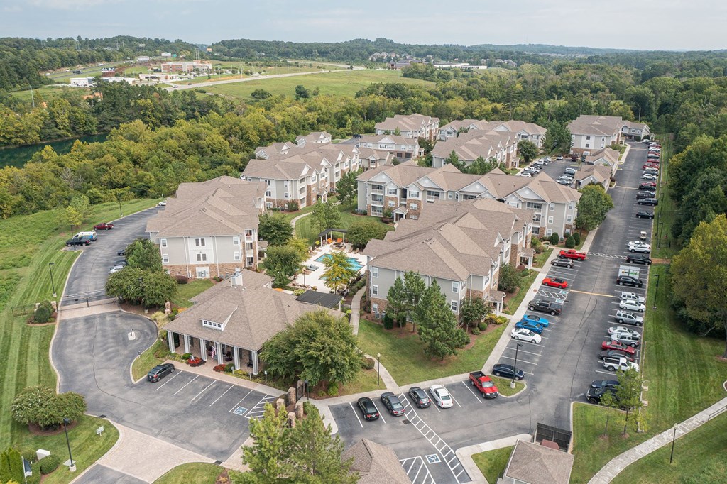 Vintage Creekwood Park Exterior
