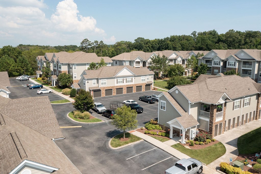 Vintage Creekwood Park Exterior