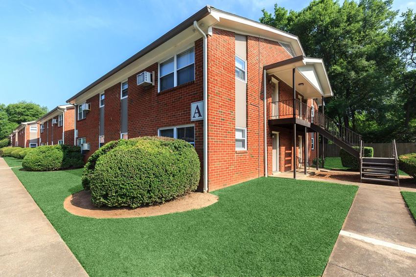 Poplar Village Apartments, 1414 Poplar Ave., Murfreesboro, TN RentCafe