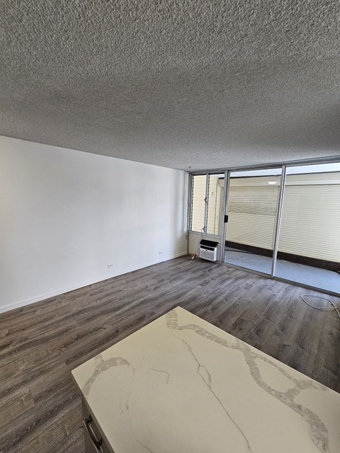 an empty living room in an apartment