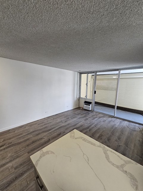 an empty living room in an apartment