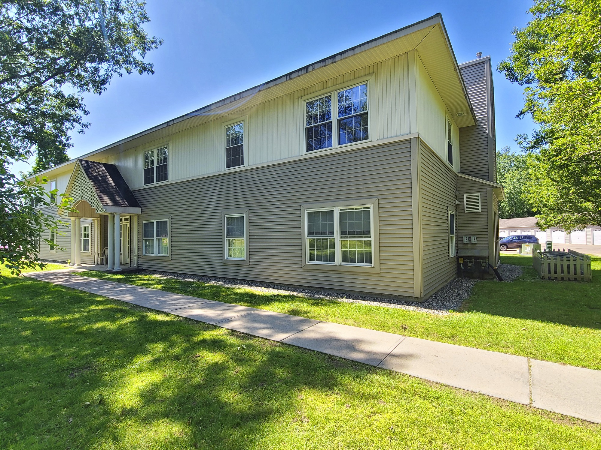 Exterior of Chatham Green apartment building