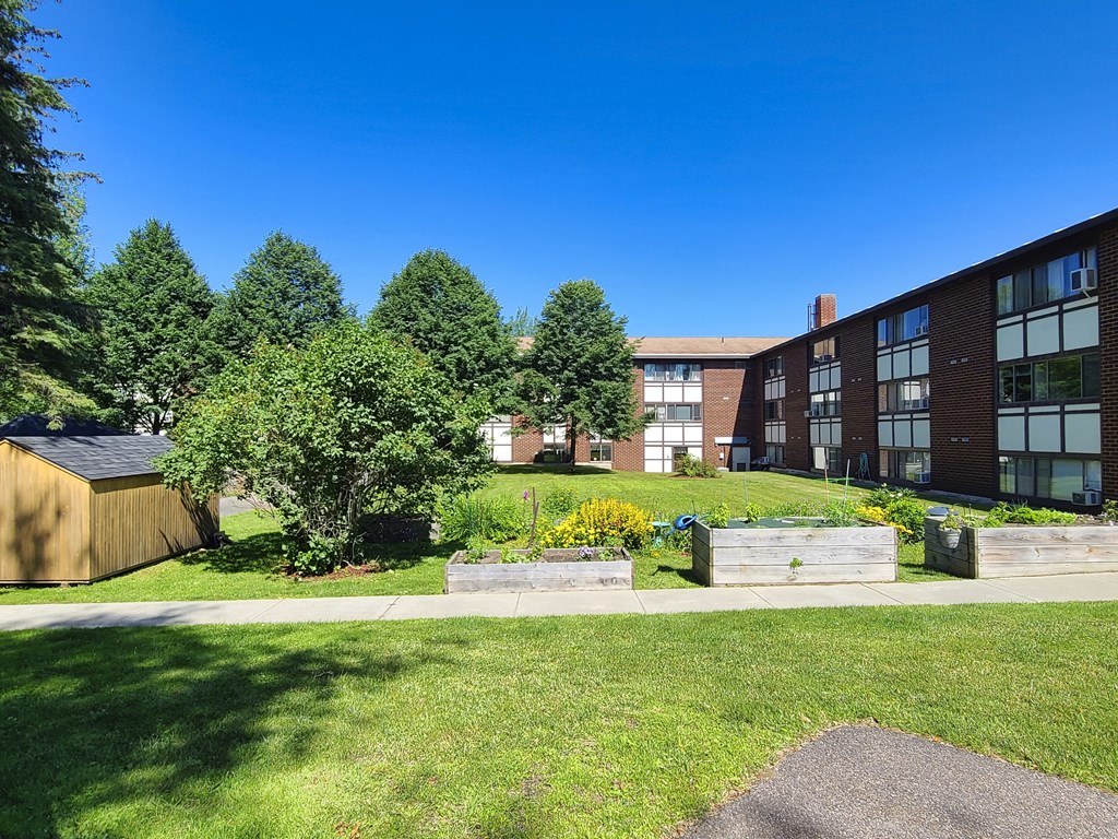 Country Park lawn and gardens