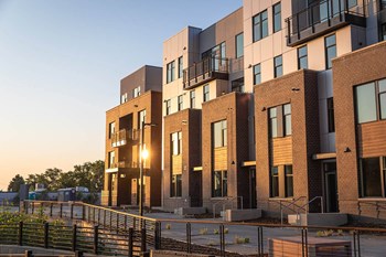 Reve Boulder Exterior 04 - Photo Gallery 4