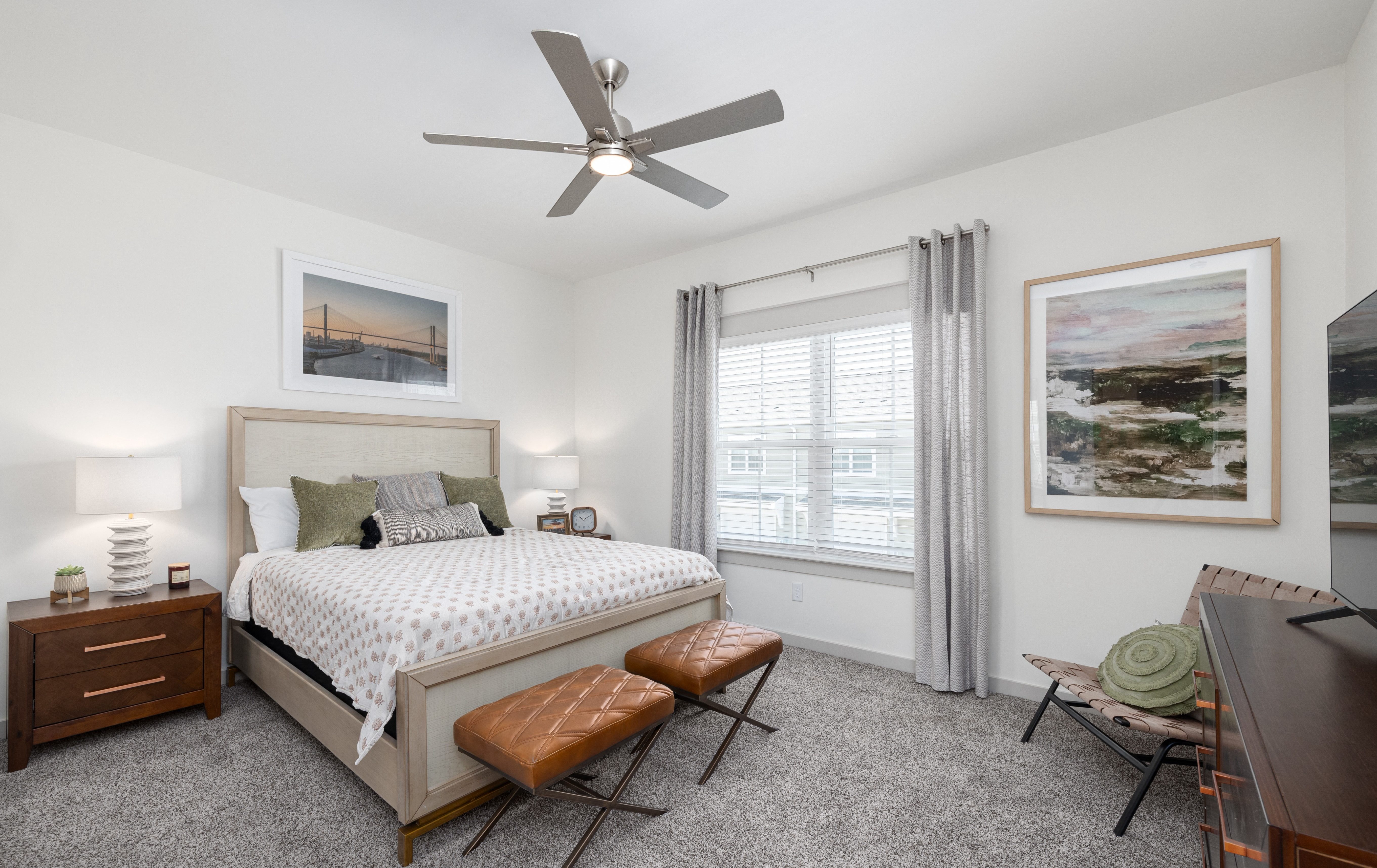 Large Spacious Bedroom