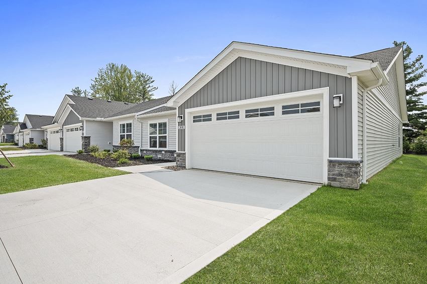 The Village At Hinckley Oaks